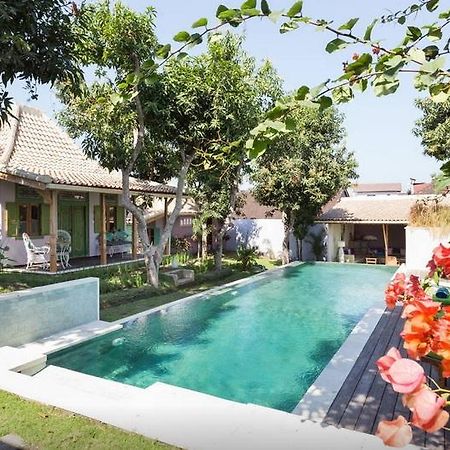 Guesthouse Mooz Canggu Værelse billede