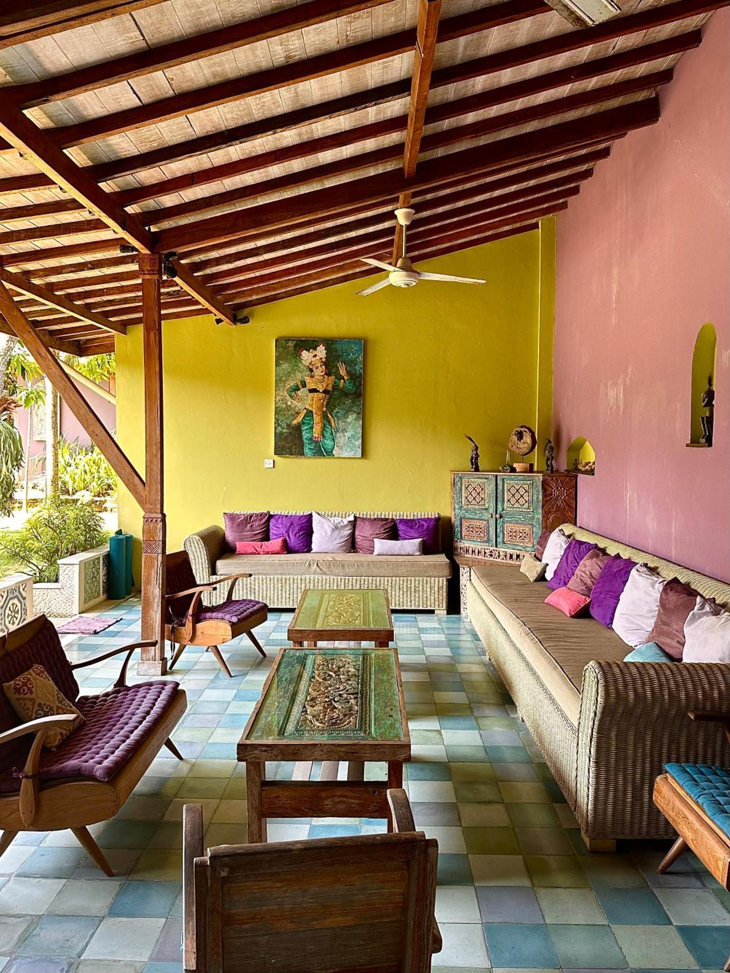 Guesthouse Mooz Canggu Eksteriør billede