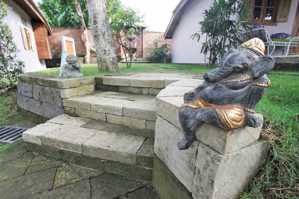 Guesthouse Mooz Canggu Værelse billede