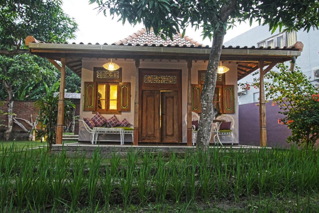 Guesthouse Mooz Canggu Værelse billede
