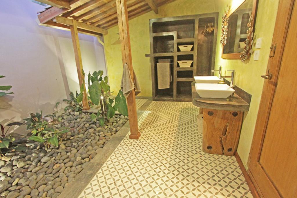 Guesthouse Mooz Canggu Værelse billede